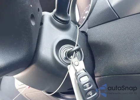 2015 Hyundai Elantra Se from USA, damaged, VIN 5NPDH4AE4FH589139